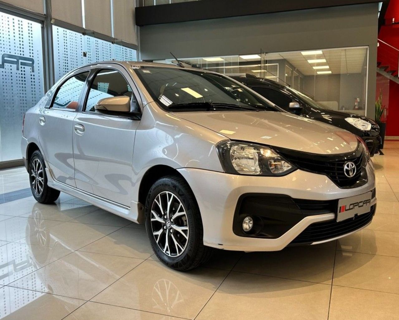 Toyota Etios Usado Financiado en Córdoba, deRuedas