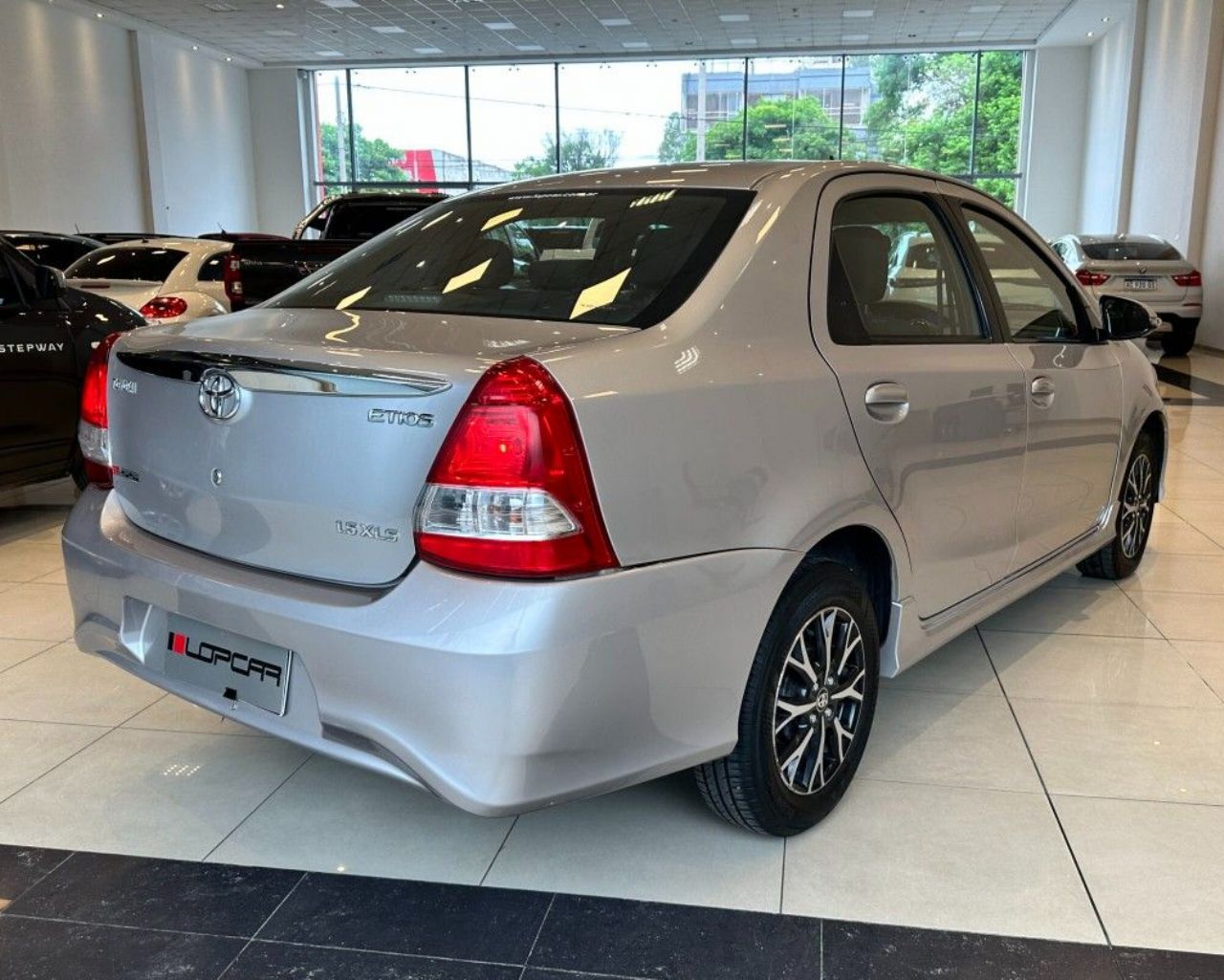 Toyota Etios Usado Financiado en Córdoba, deRuedas
