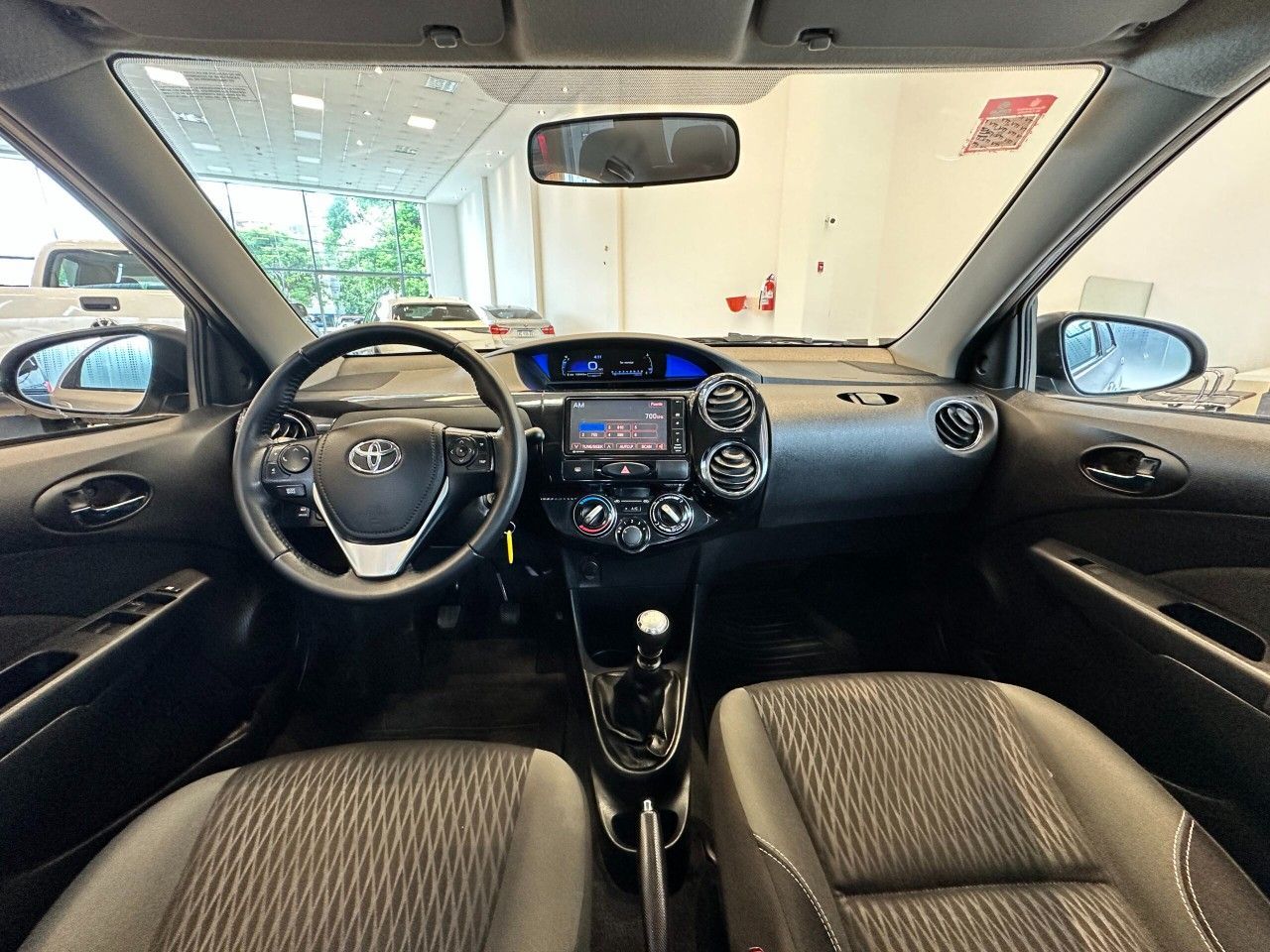 Toyota Etios Usado Financiado en Córdoba, deRuedas