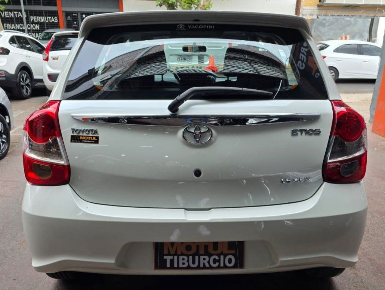 Toyota Etios Usado Financiado en Mendoza, deRuedas