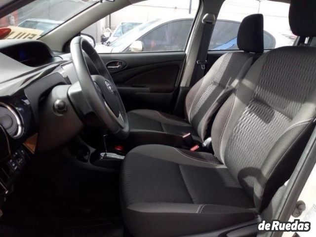 Toyota Etios Usado en Mendoza, deRuedas