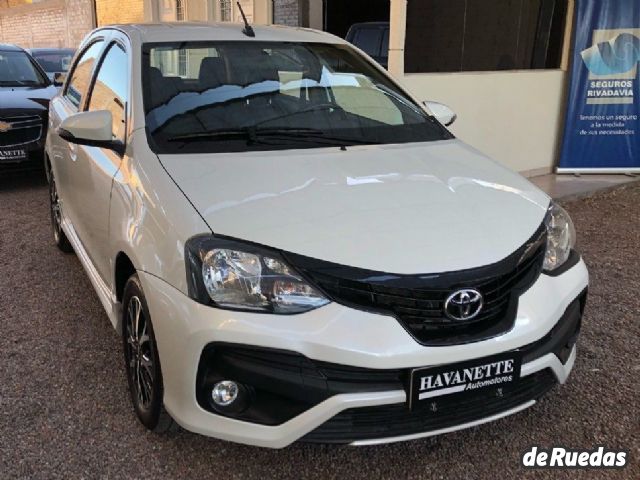 Toyota Etios Usado en Mendoza, deRuedas