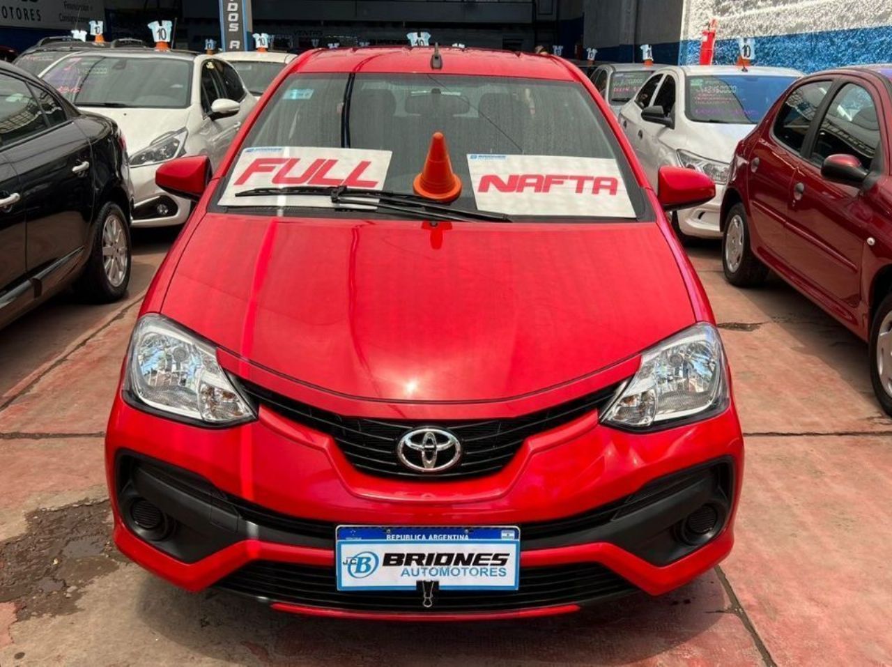 Toyota Etios Usado en Mendoza, deRuedas