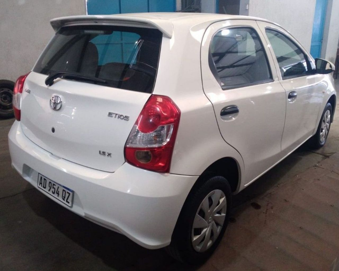 Toyota Etios Usado en Mendoza, deRuedas