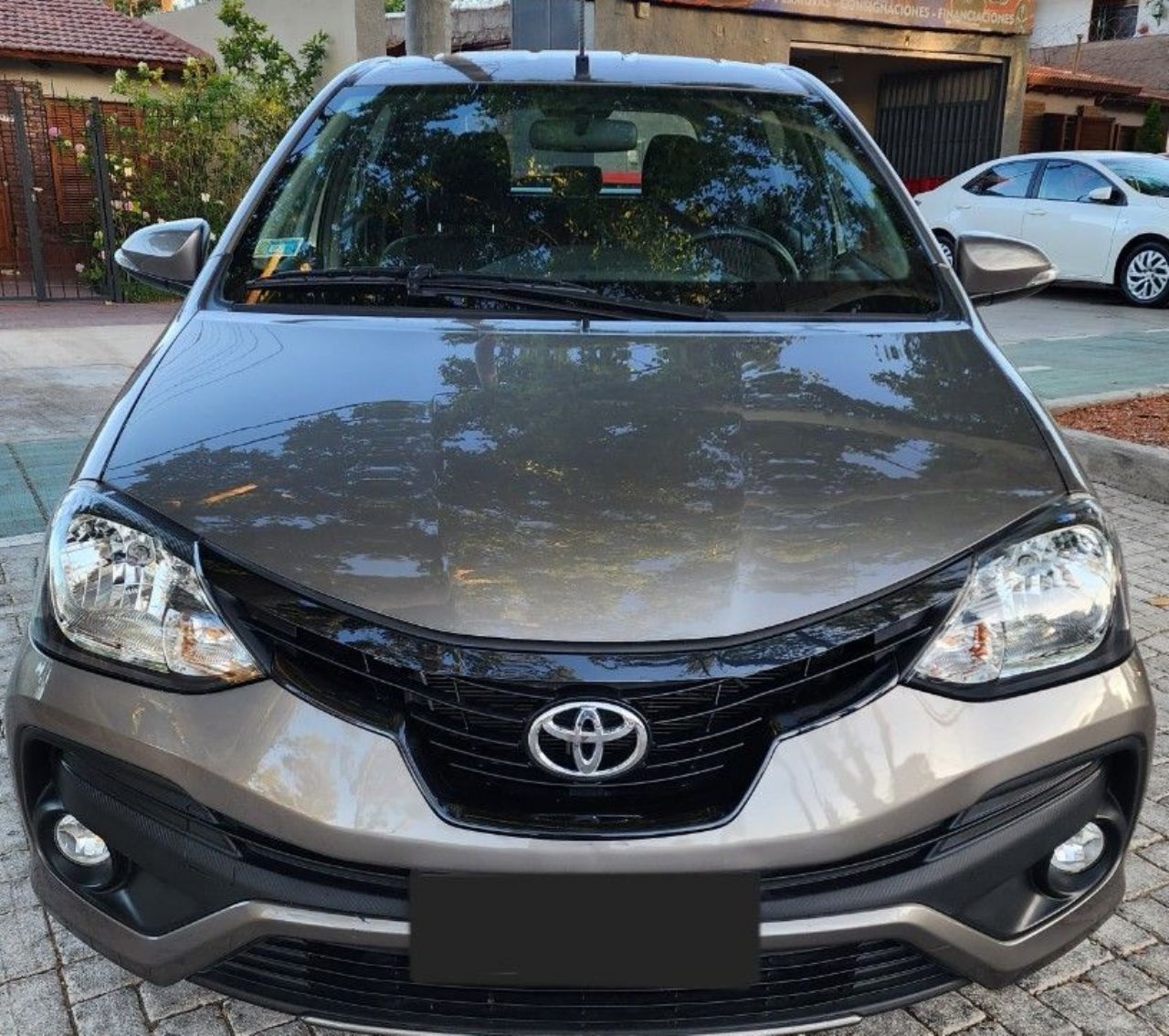 Toyota Etios Usado en Mendoza, deRuedas