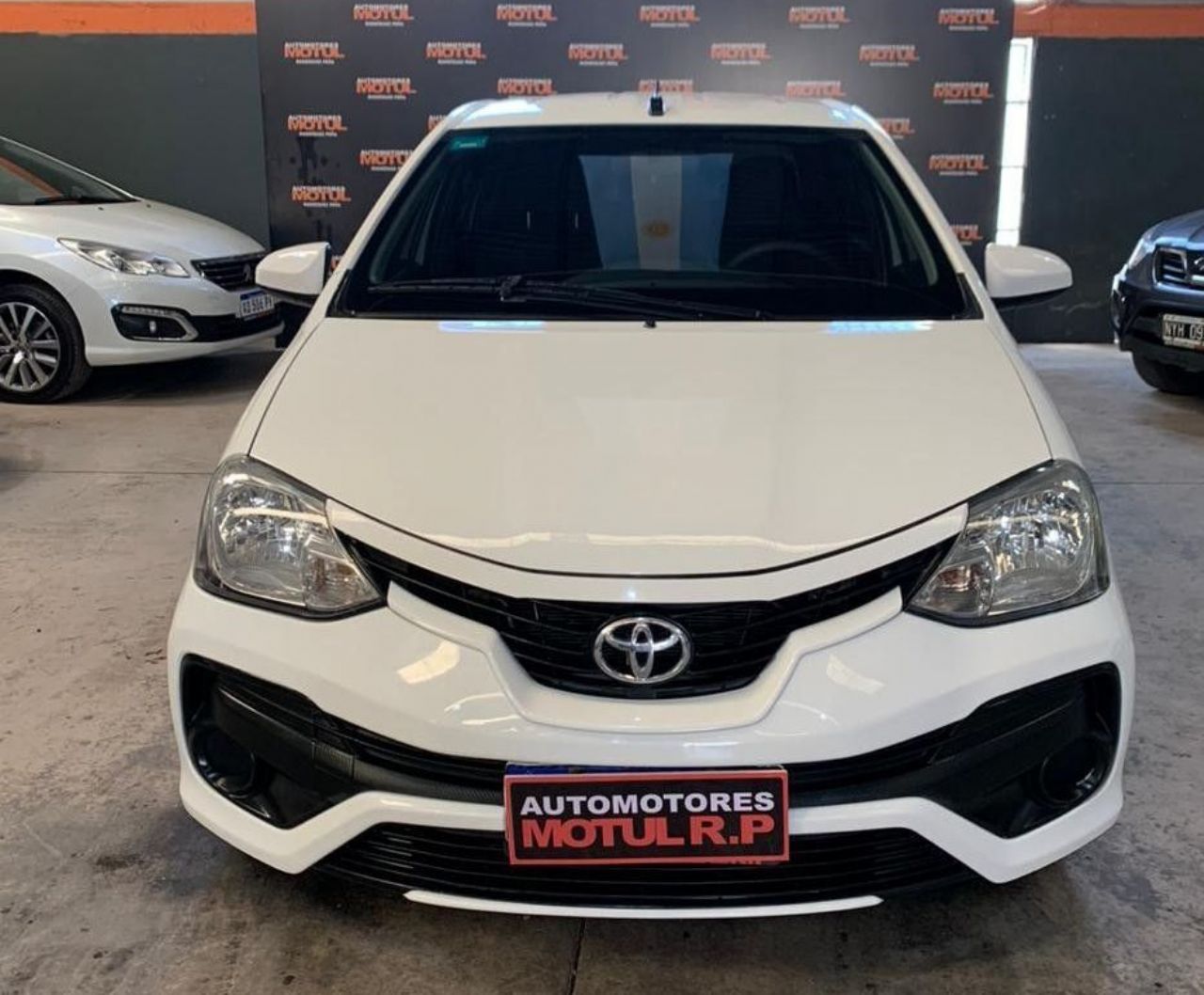 Toyota Etios Usado en Mendoza, deRuedas