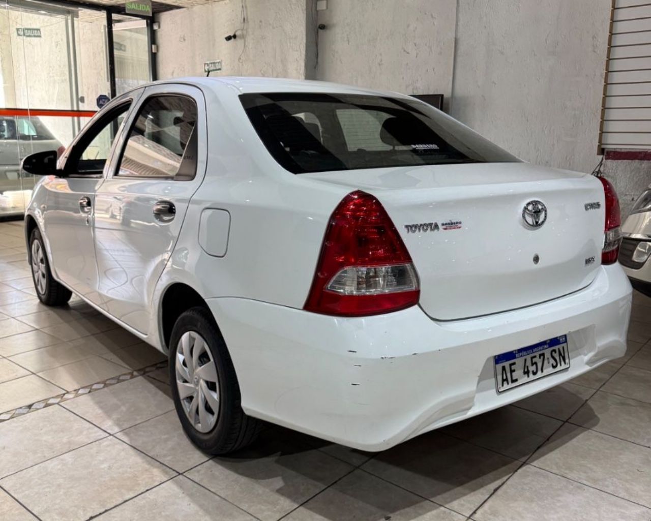 Toyota Etios Usado en Mendoza, deRuedas