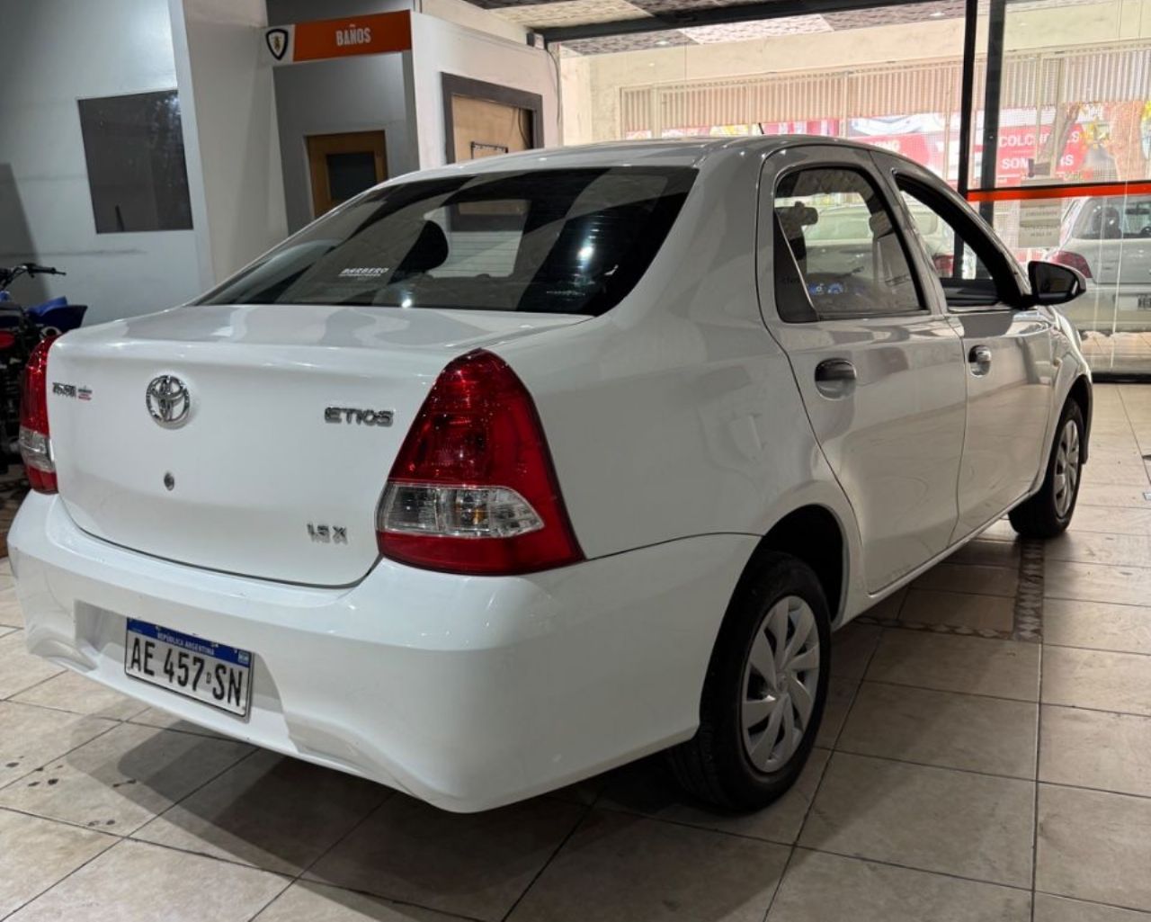 Toyota Etios Usado en Mendoza, deRuedas