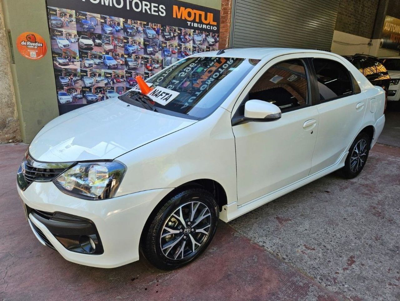 Toyota Etios Usado en Mendoza, deRuedas