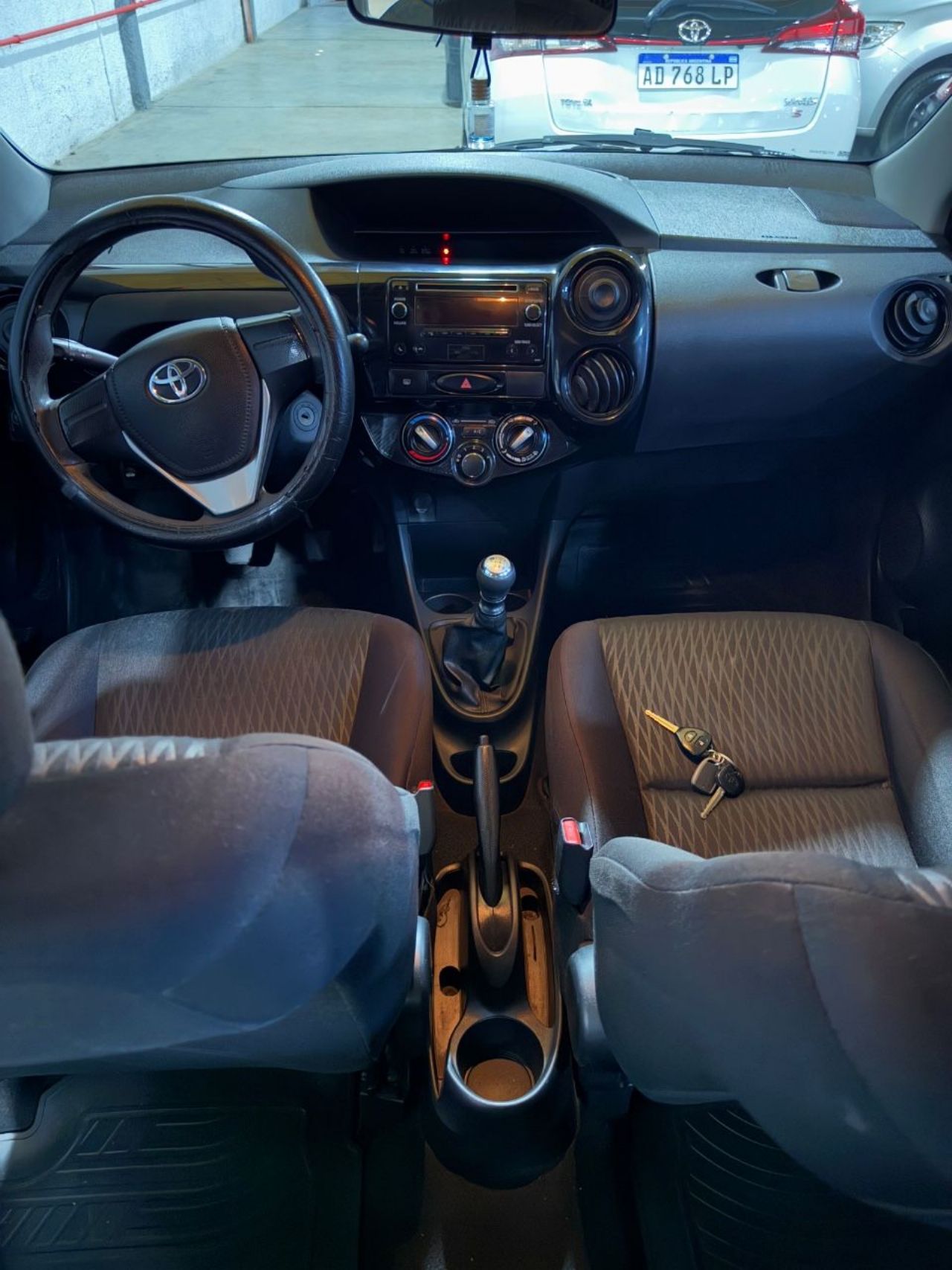 Toyota Etios Usado en Mendoza, deRuedas