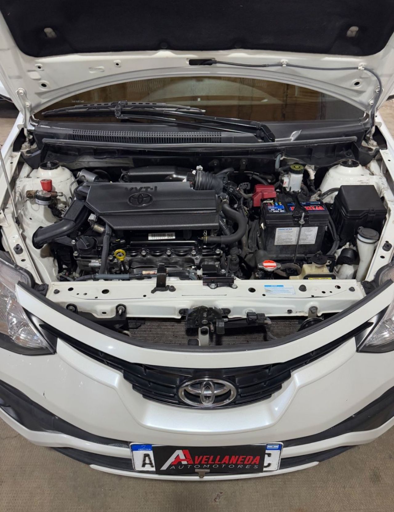 Toyota Etios Usado en Mendoza, deRuedas