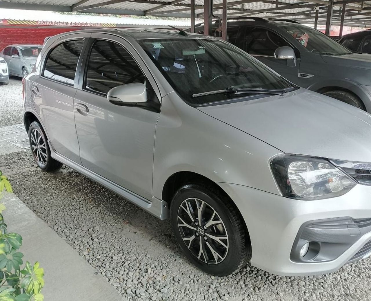 Toyota Etios Usado Financiado en Córdoba, deRuedas