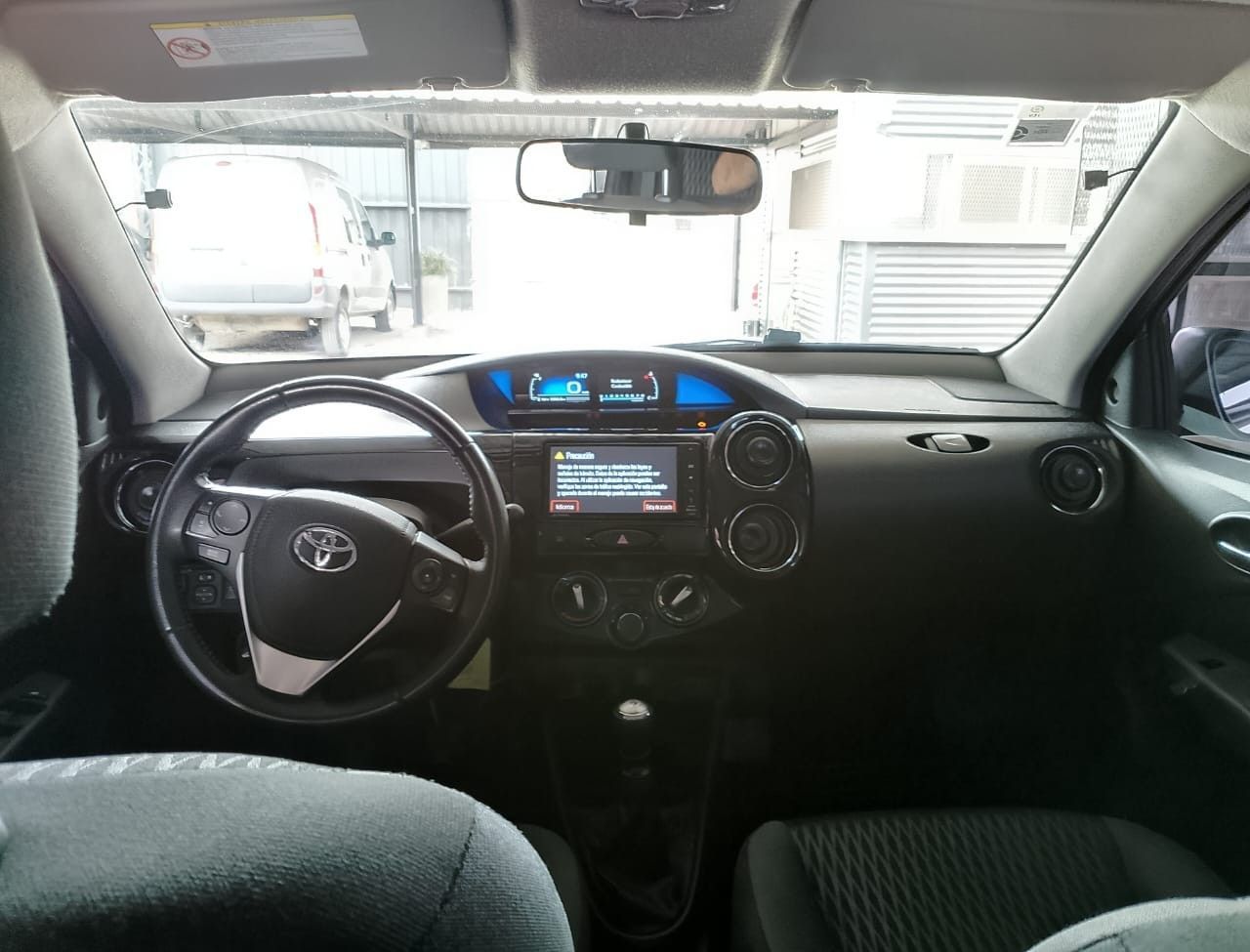 Toyota Etios Usado Financiado en Córdoba, deRuedas