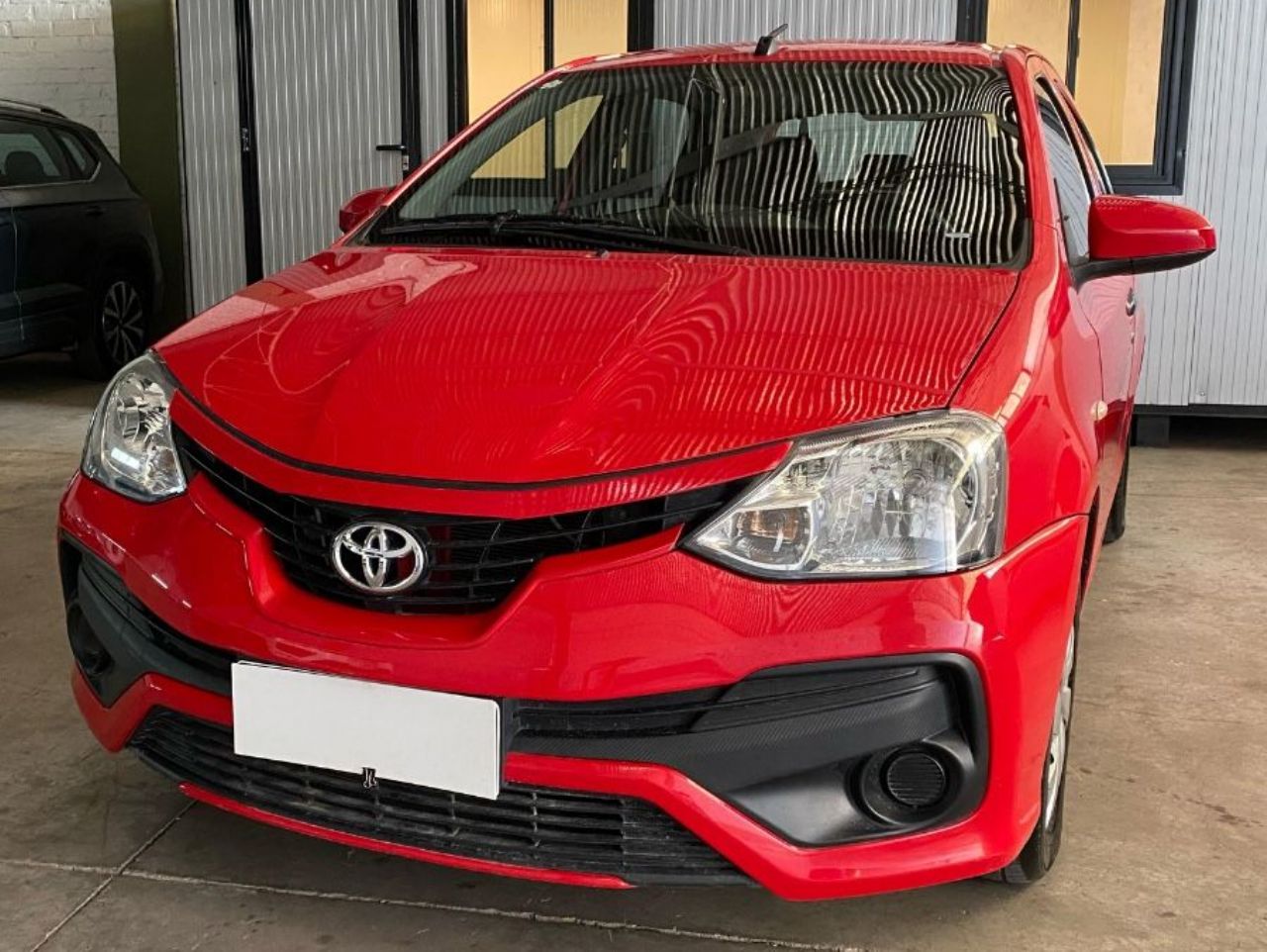 Toyota Etios Usado en Mendoza, deRuedas