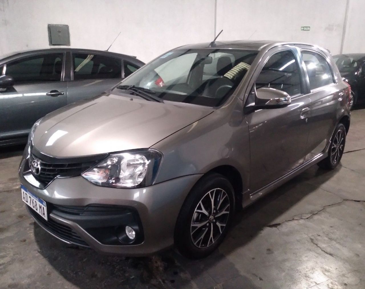 Toyota Etios Usado Financiado en Mendoza, deRuedas