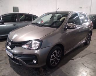 Toyota Etios Usado en Mendoza Financiado