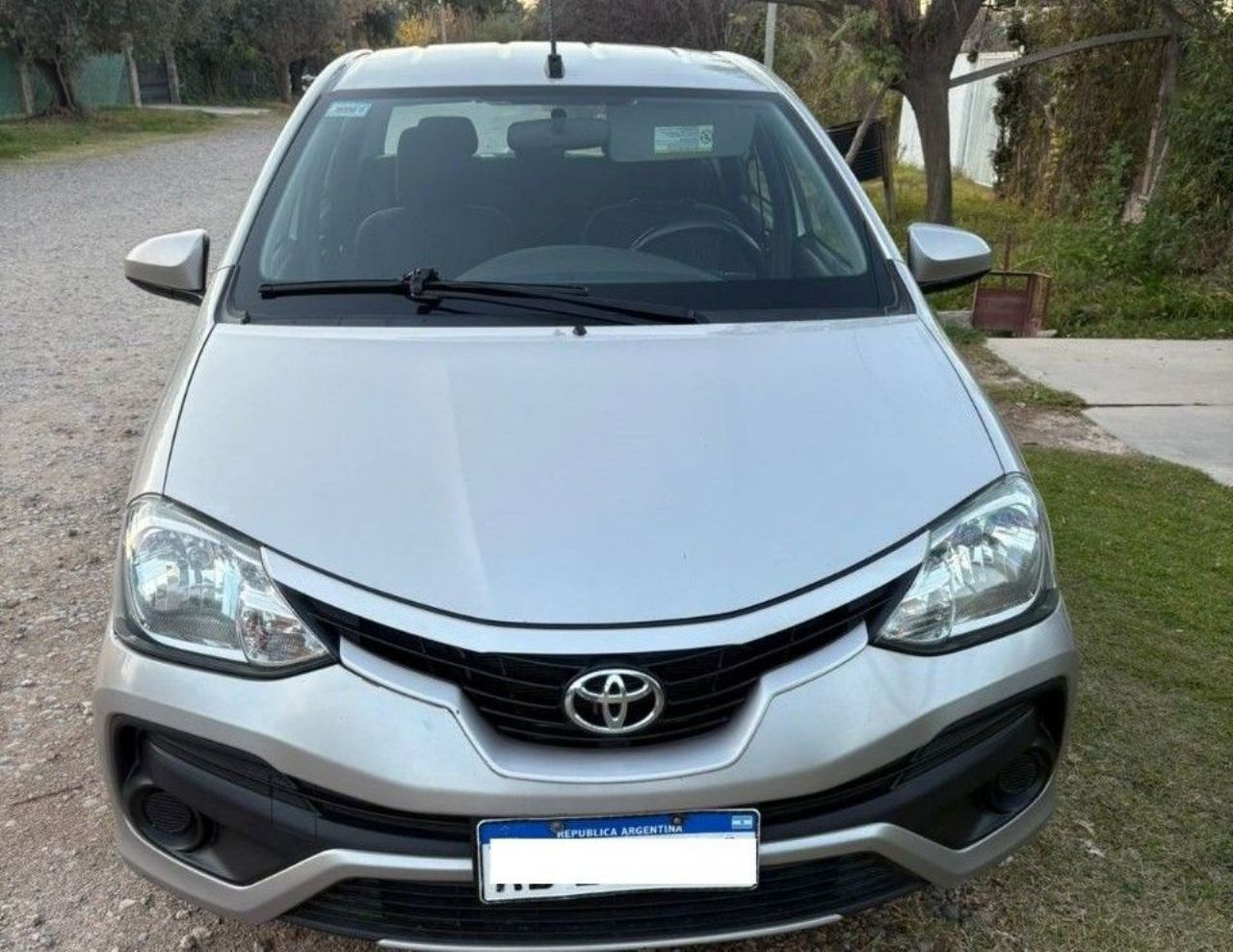 Toyota Etios Usado en Mendoza, deRuedas