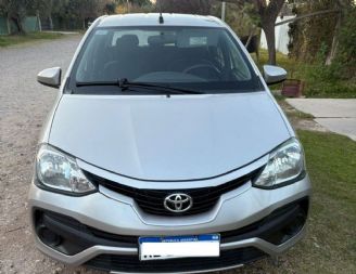 Toyota Etios Usado en Mendoza