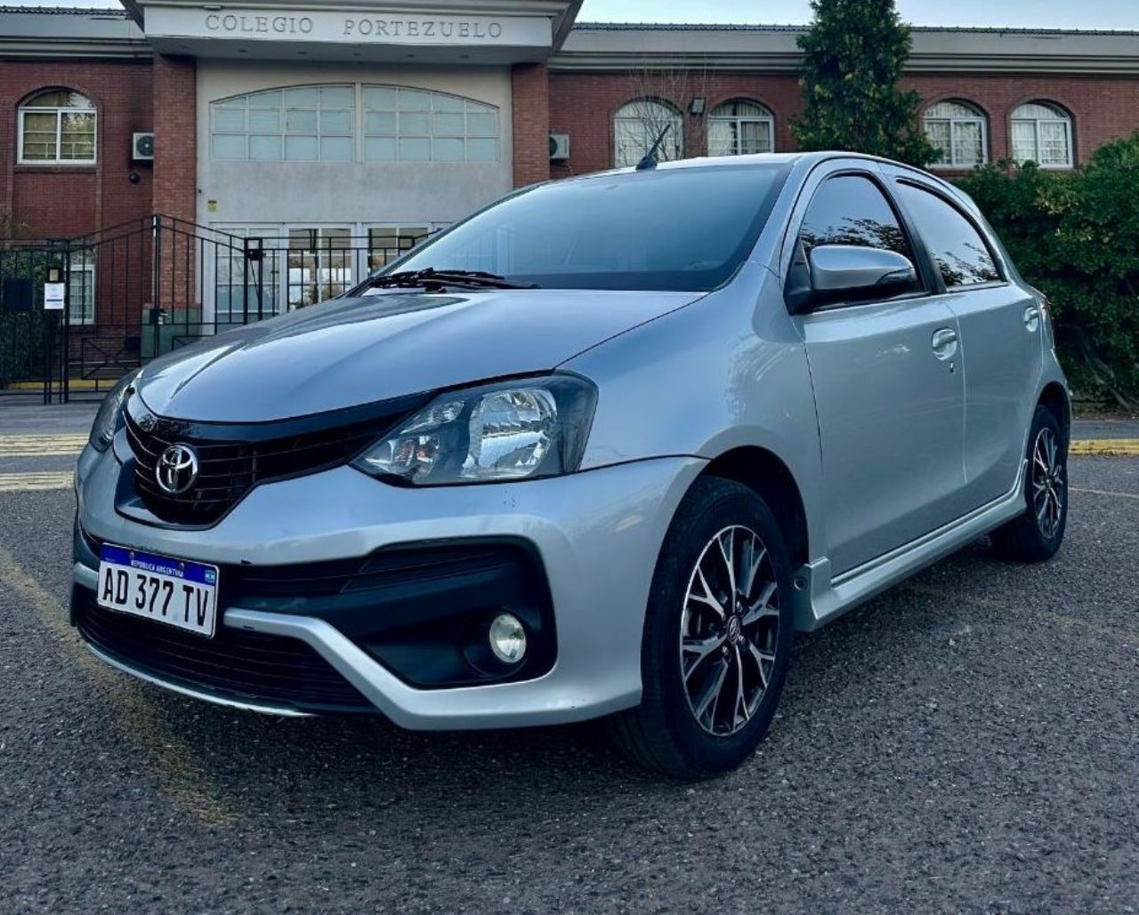 Toyota Etios Usado en Mendoza, deRuedas