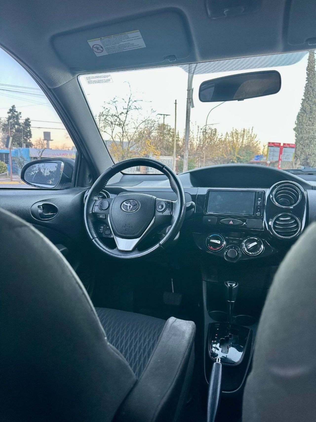 Toyota Etios Usado en Mendoza, deRuedas
