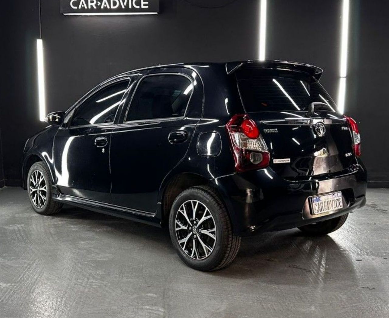 Toyota Etios Usado en Córdoba, deRuedas