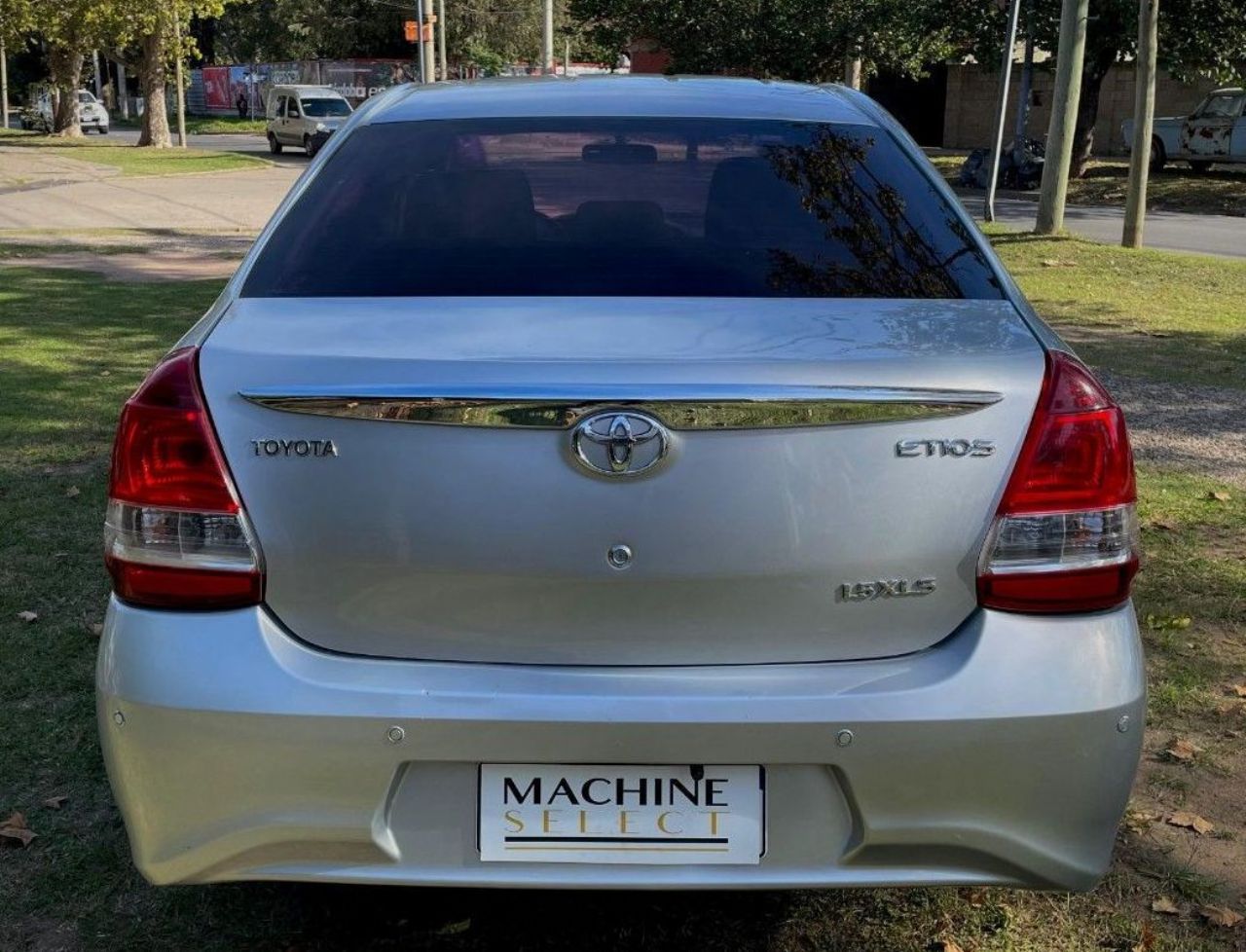 Toyota Etios Usado Financiado en Córdoba, deRuedas