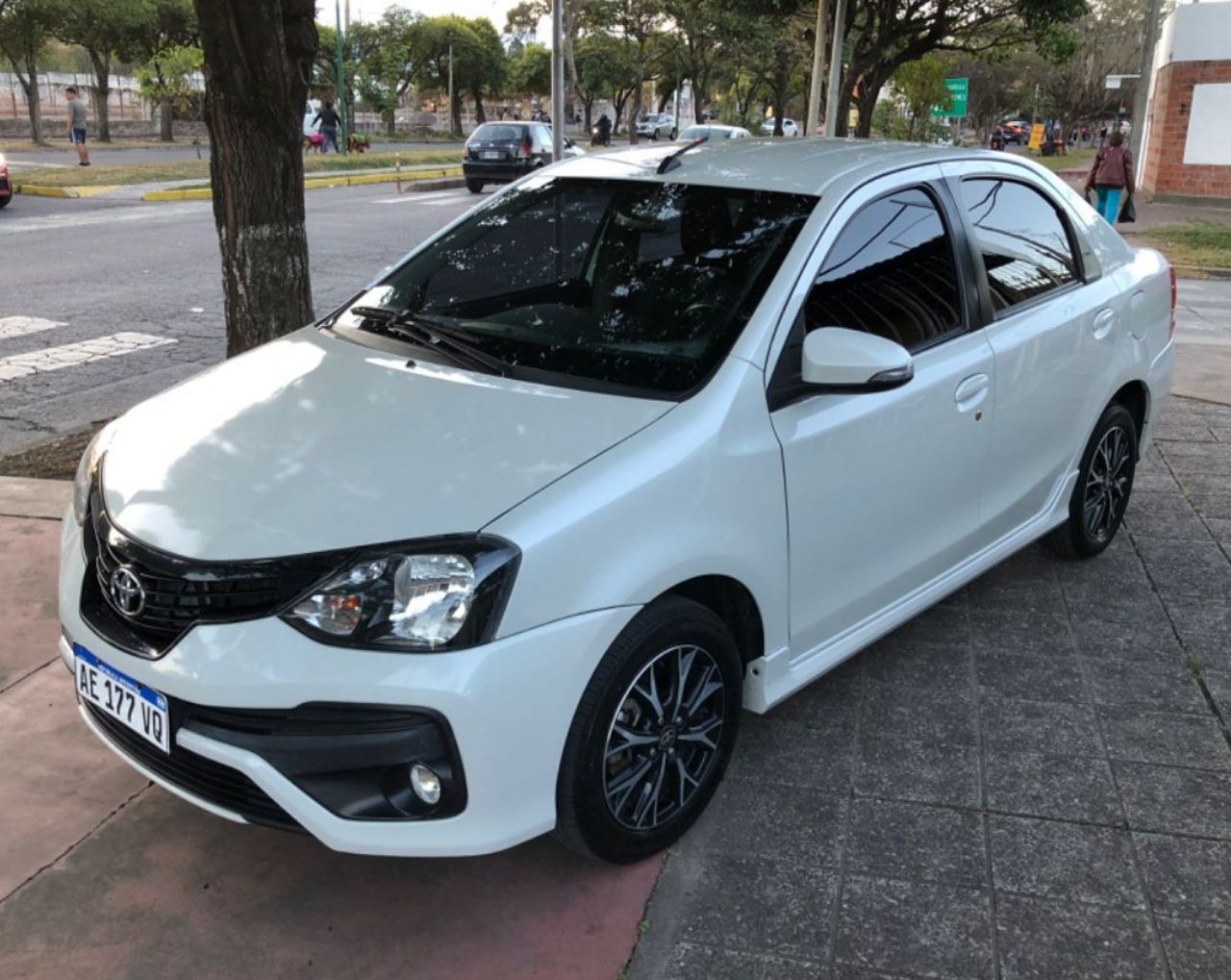 Toyota Etios Usado en Salta, deRuedas