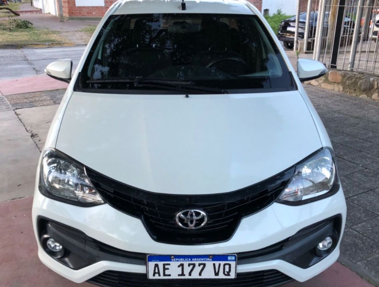 Toyota Etios Usado en Salta, deRuedas