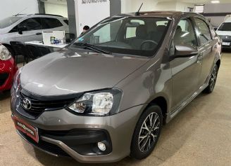 Toyota Etios Usado en Córdoba Financiado