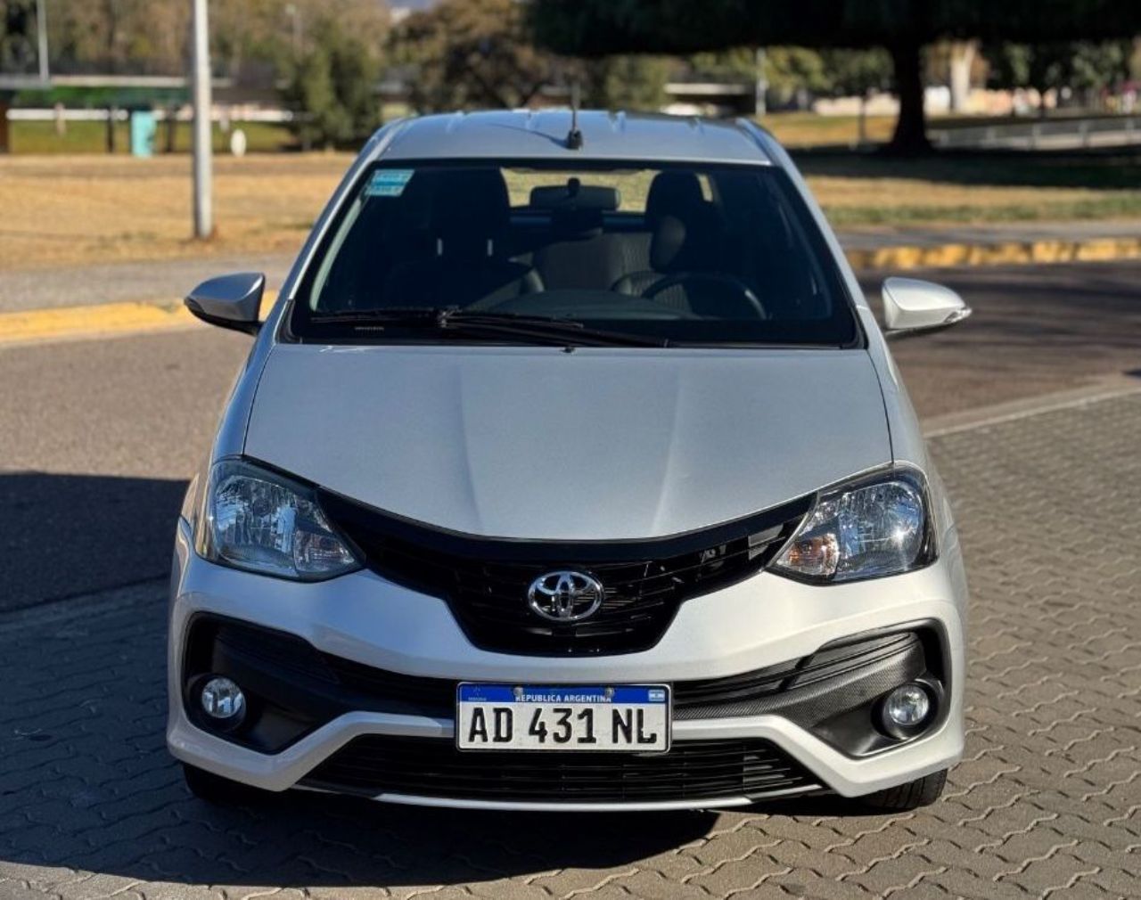 Toyota Etios Usado en Mendoza, deRuedas