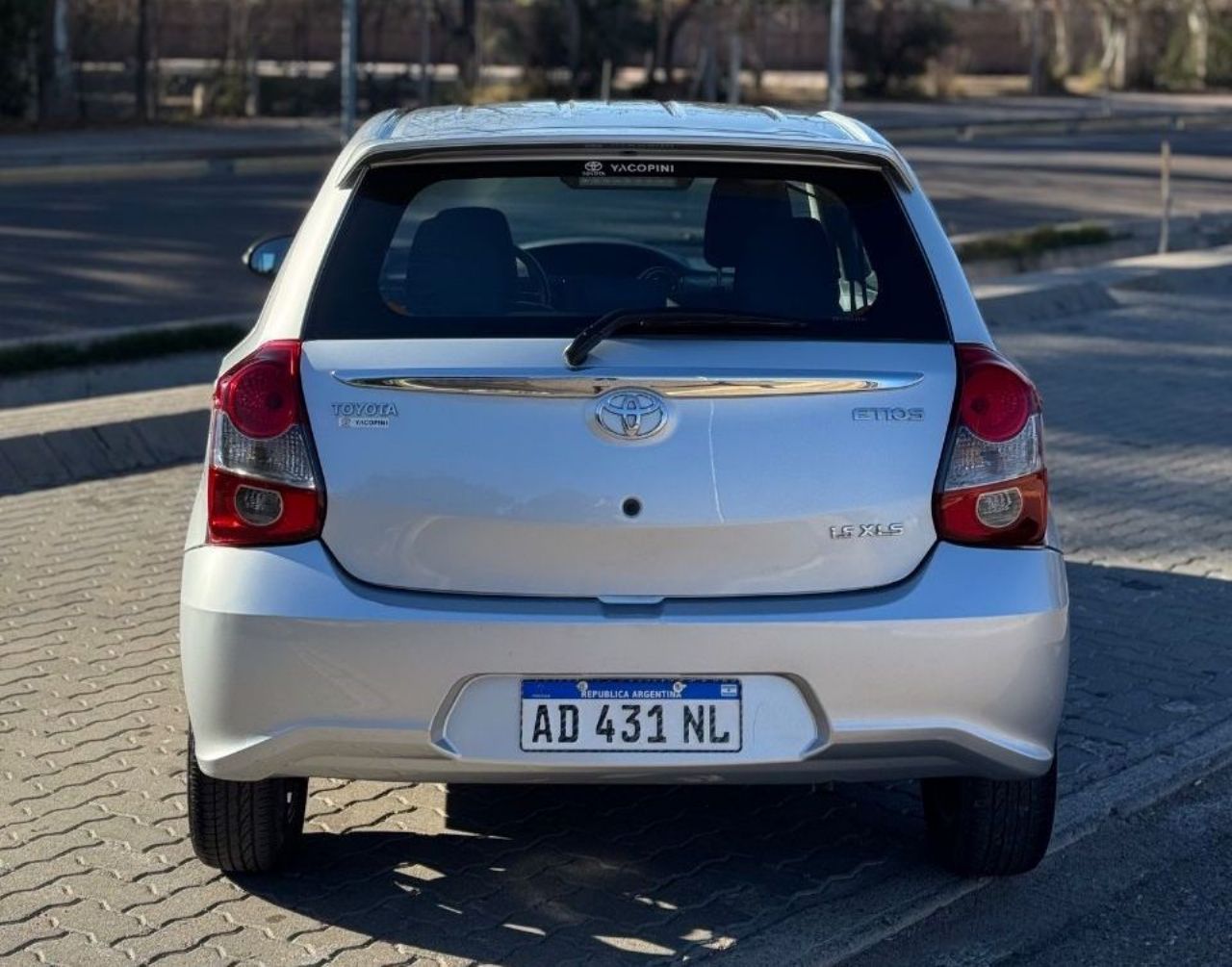Toyota Etios Usado en Mendoza, deRuedas