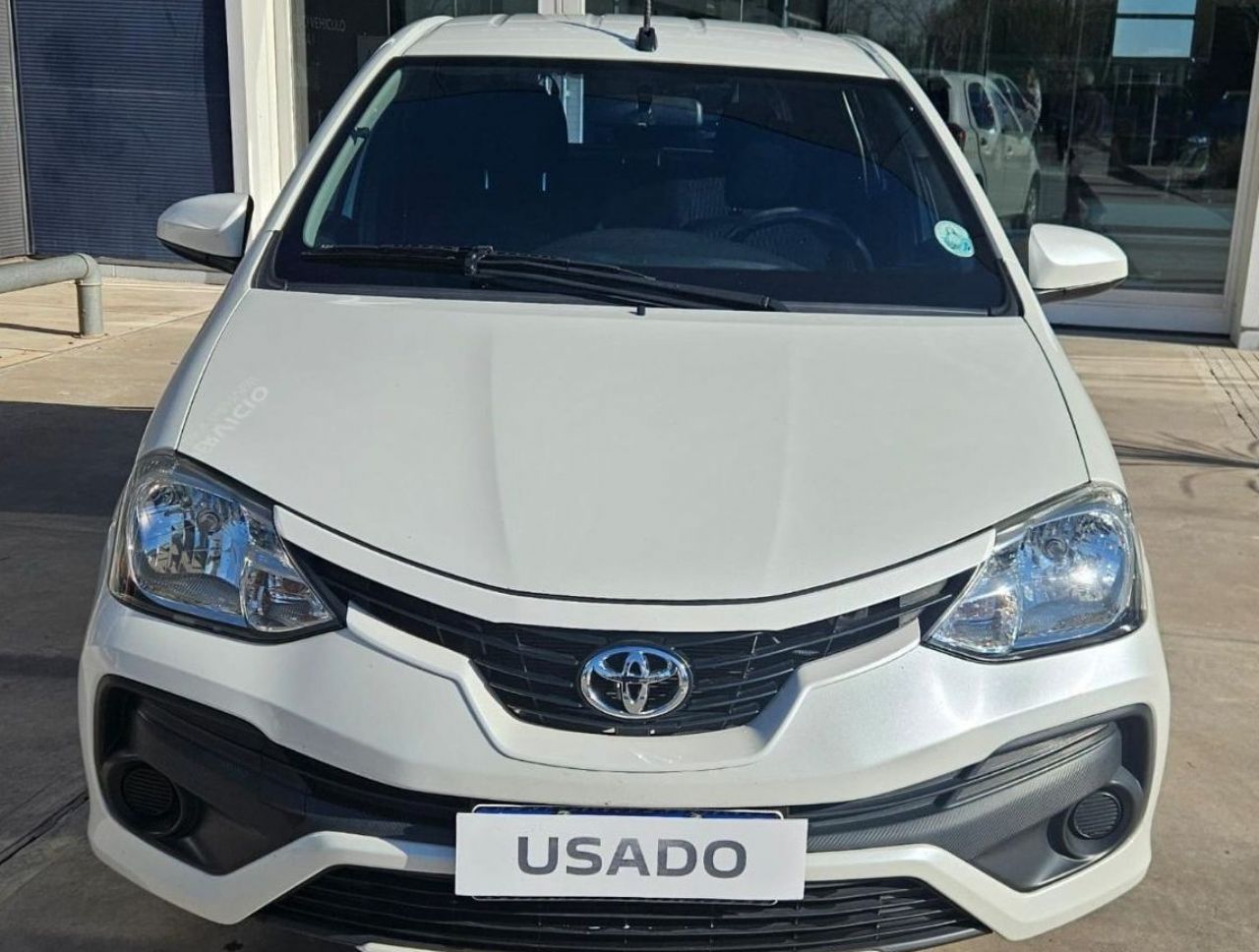 Toyota Etios Usado en Mendoza, deRuedas