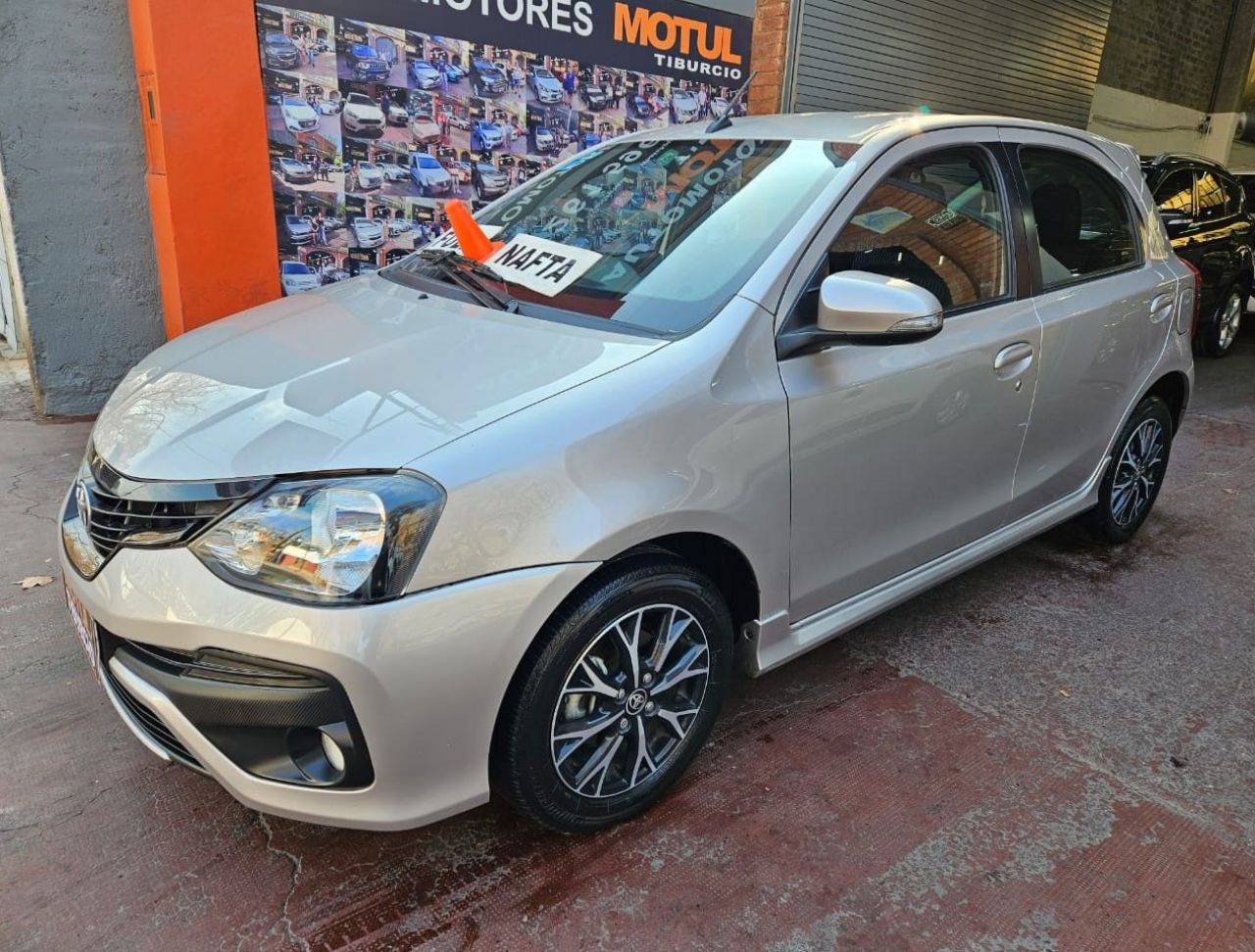 Toyota Etios Usado en Mendoza, deRuedas
