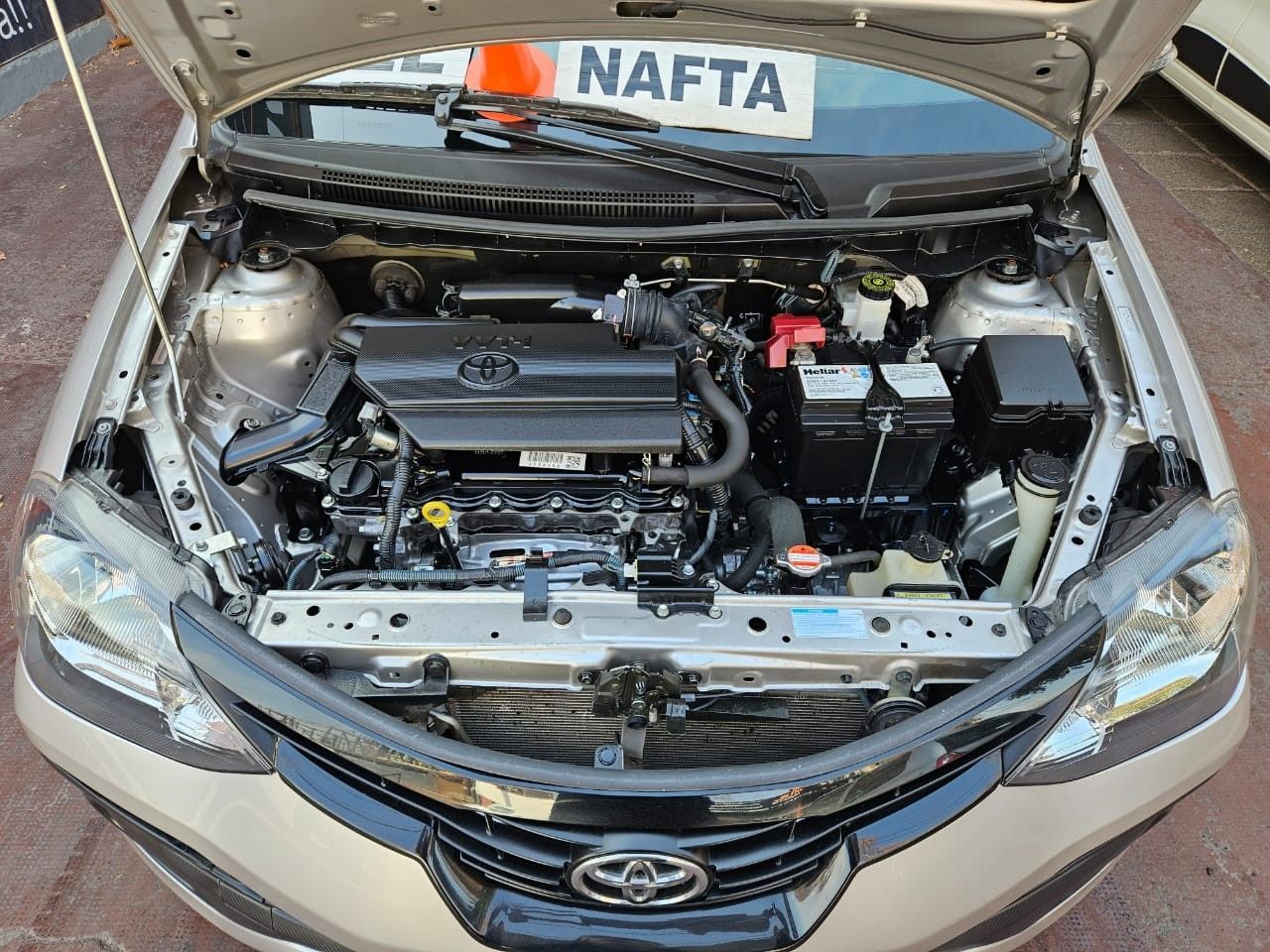 Toyota Etios Usado en Mendoza, deRuedas