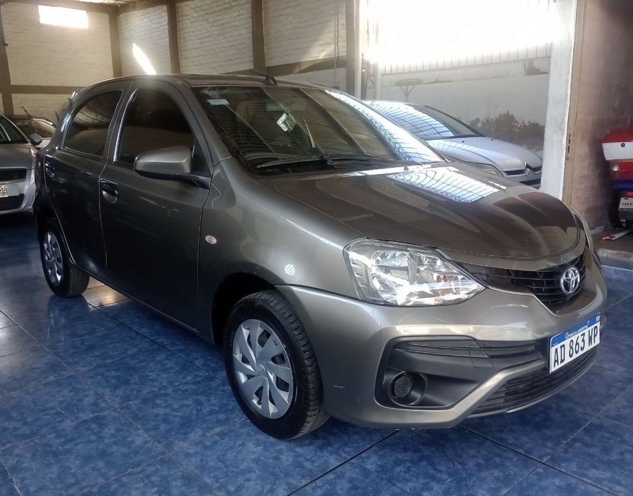 Toyota Etios Usado Financiado en Mendoza, deRuedas