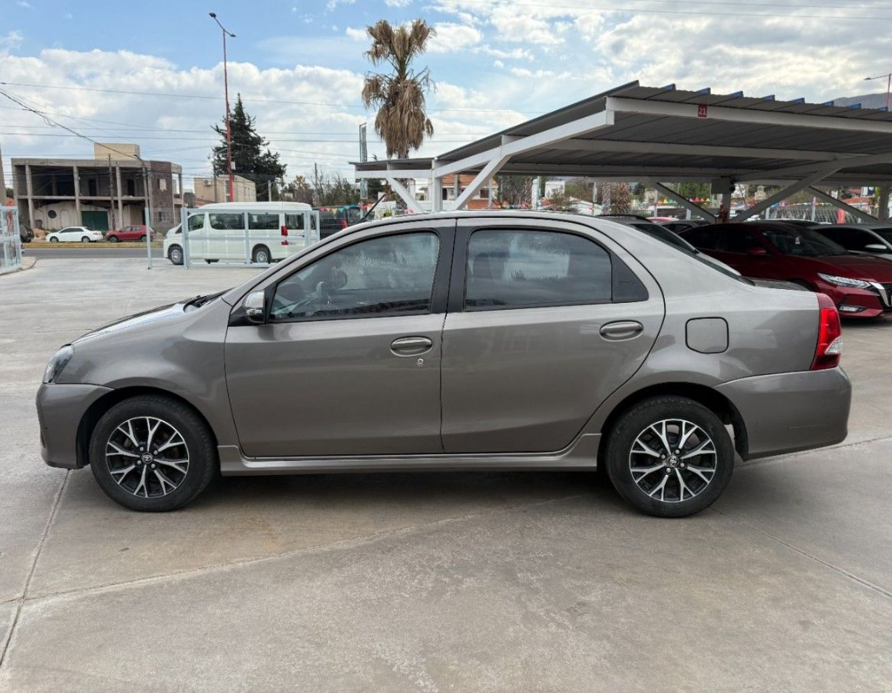 Toyota Etios Usado en San Luis, deRuedas
