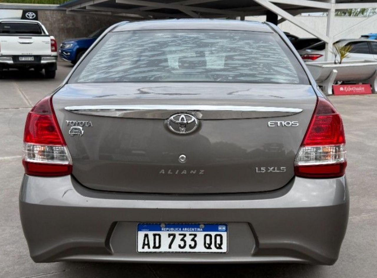 Toyota Etios Usado en San Luis, deRuedas