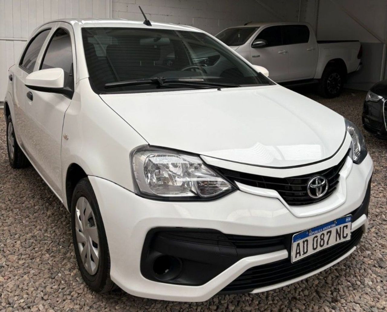 Toyota Etios Usado Financiado en Córdoba, deRuedas