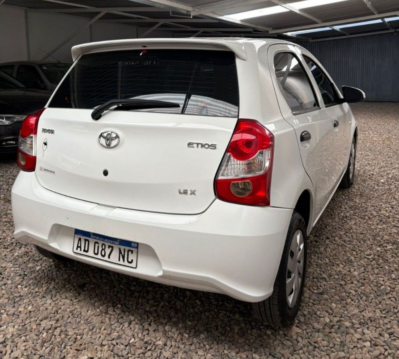 Toyota Etios Usado Financiado en Córdoba, deRuedas