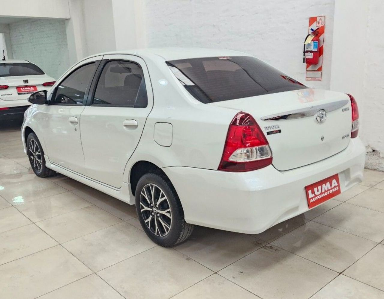 Toyota Etios Usado en Mendoza, deRuedas