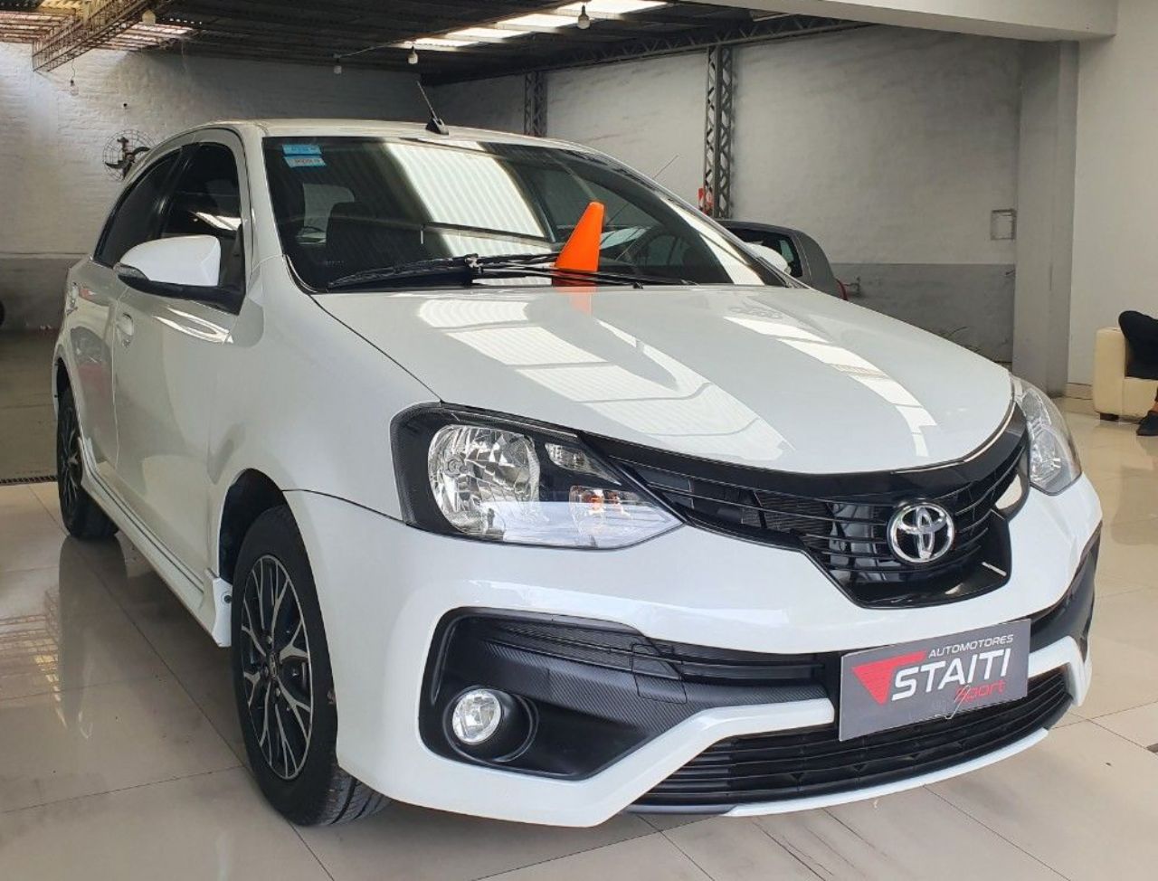Toyota Etios Usado Financiado en Mendoza, deRuedas