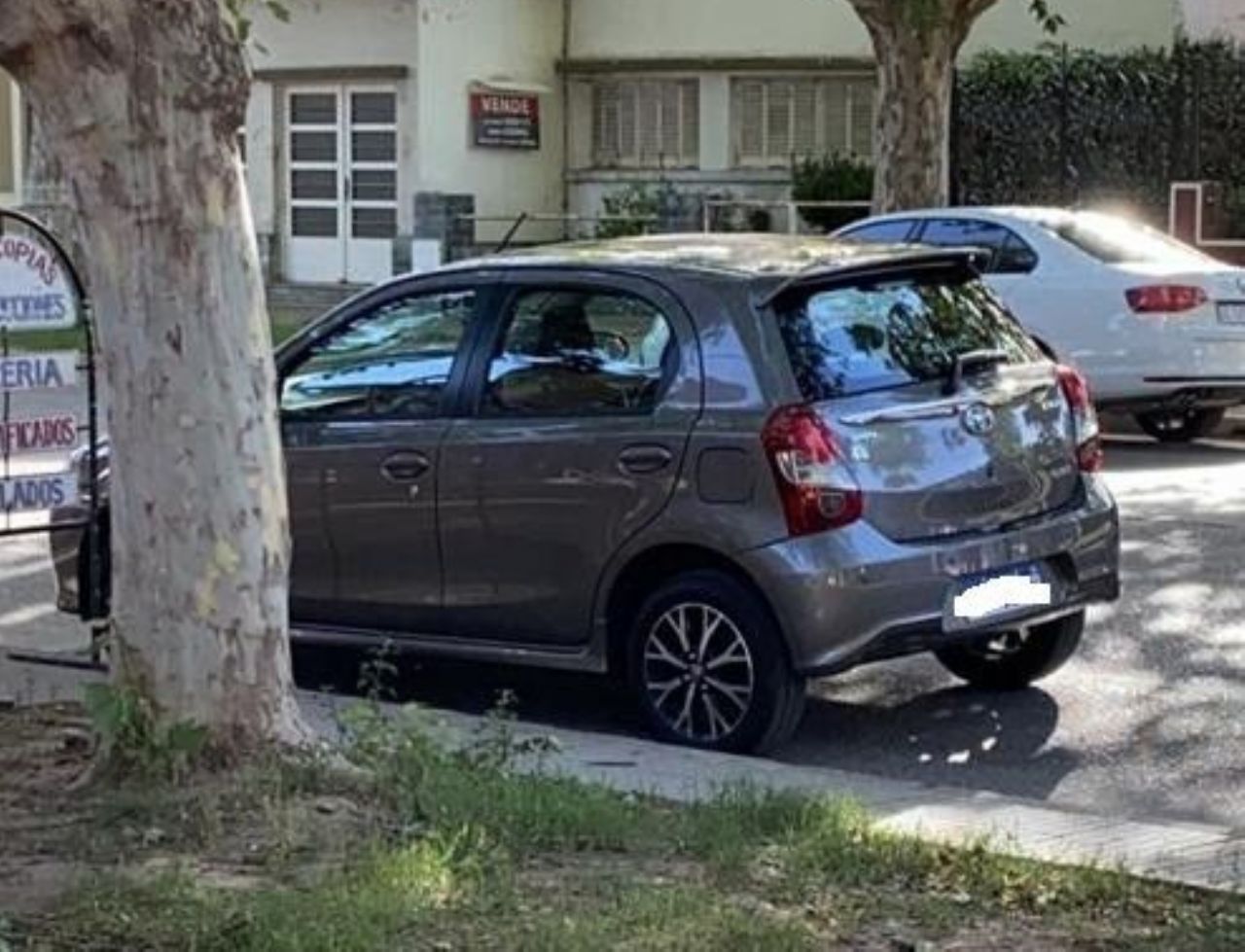 Toyota Etios Usado en Mendoza, deRuedas