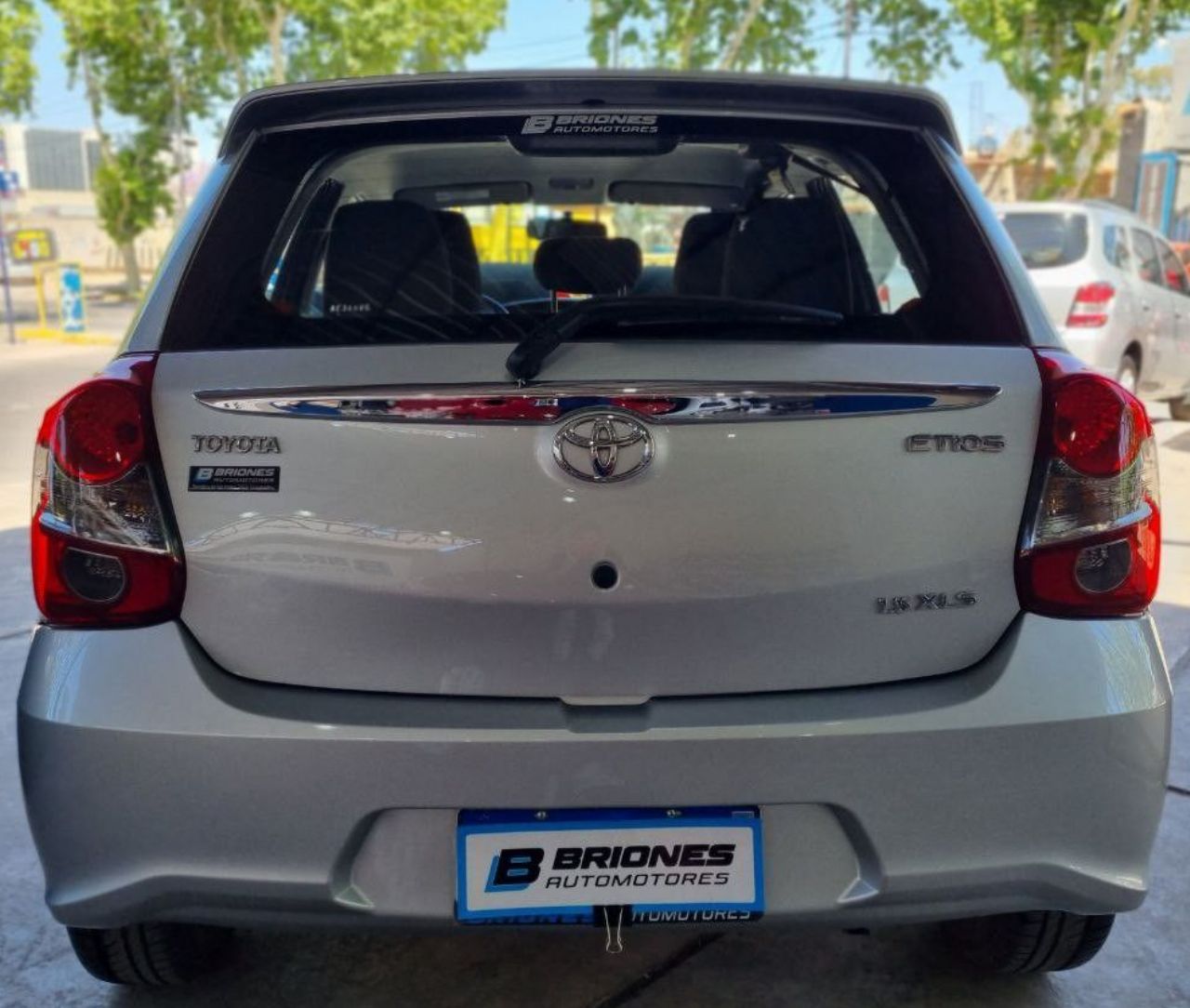 Toyota Etios Usado en Mendoza, deRuedas
