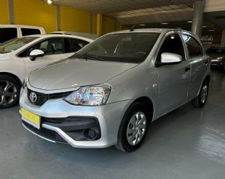 Toyota Etios Usado en Córdoba Financiado