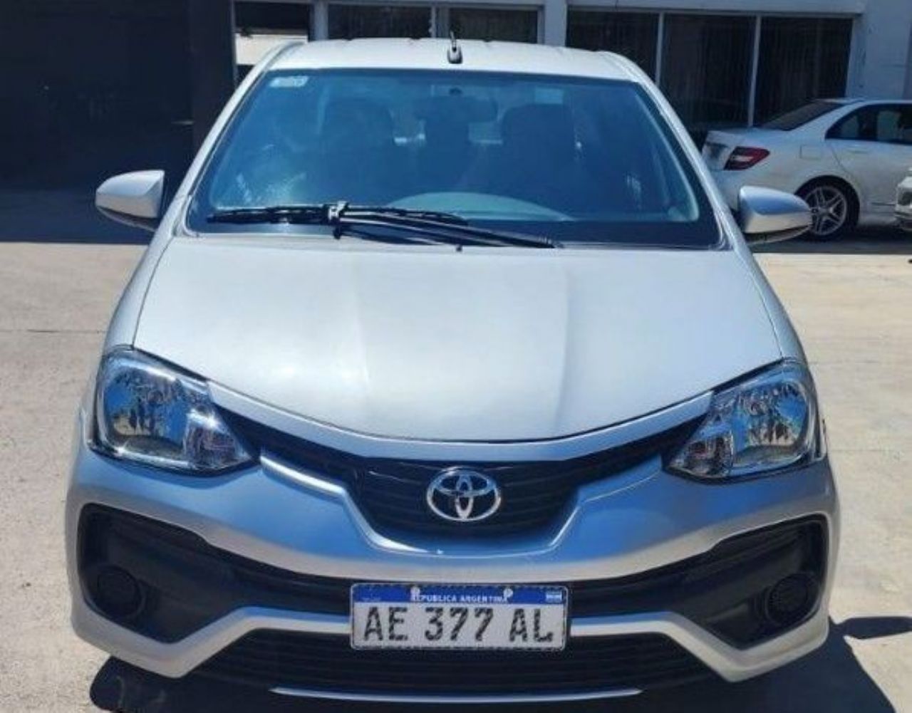 Toyota Etios Usado en Mendoza, deRuedas