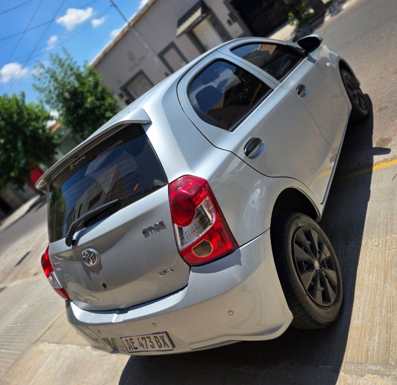 Toyota Etios Usado en Mendoza, deRuedas