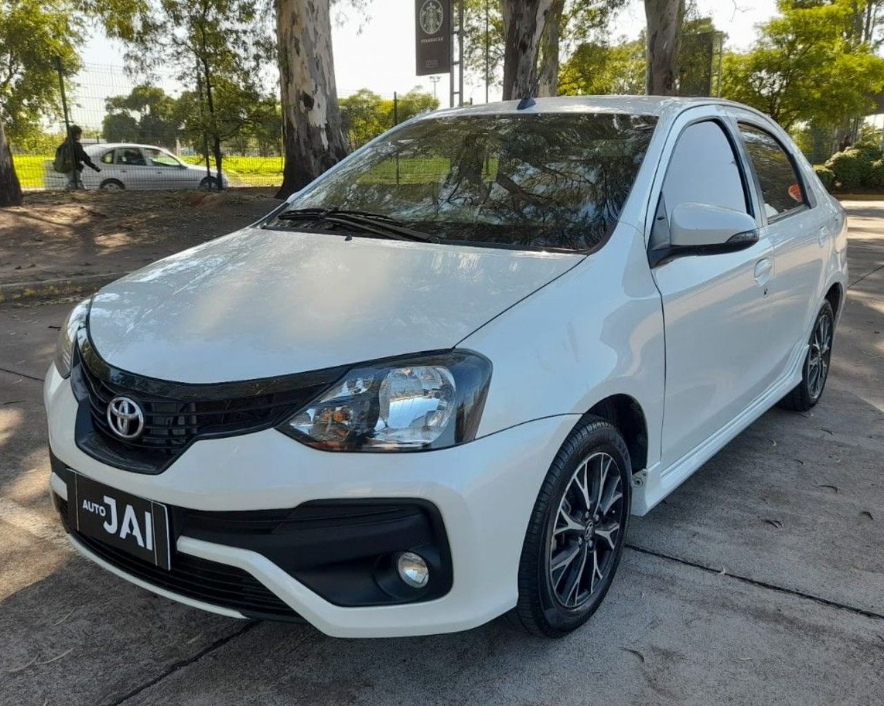 Toyota Etios Usado Financiado en Córdoba, deRuedas