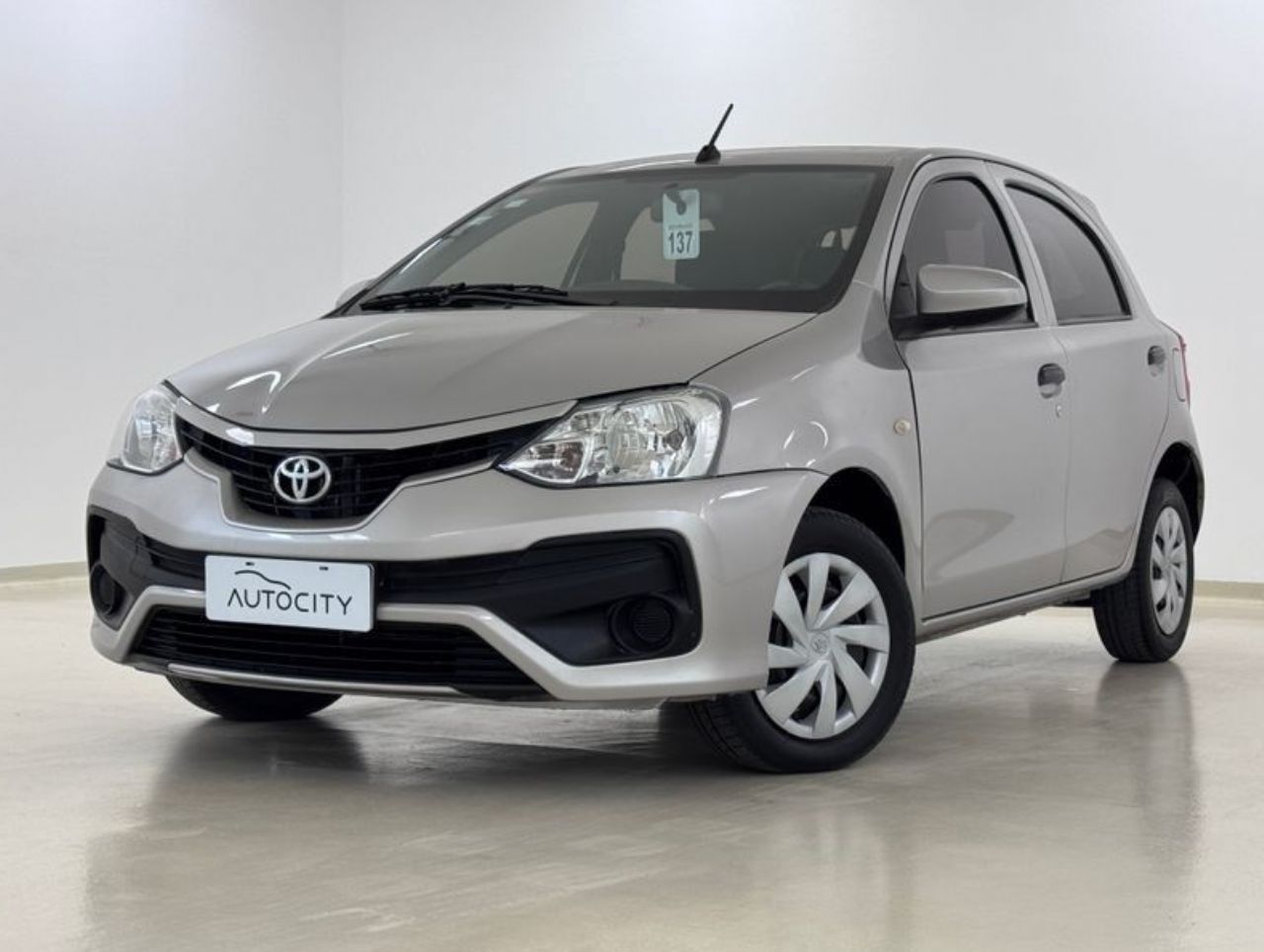 Toyota Etios Usado en Córdoba, deRuedas