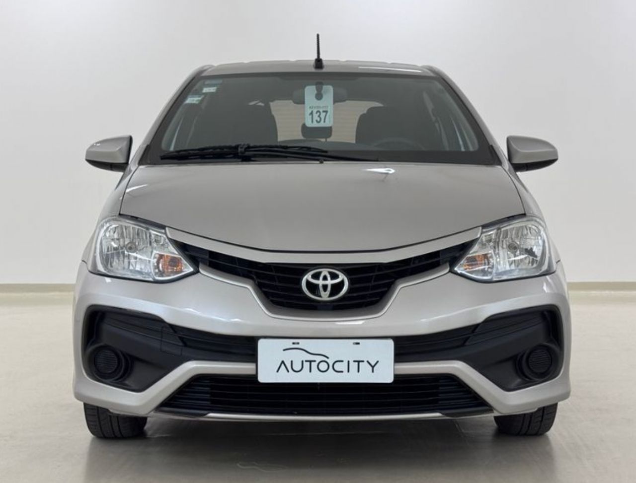 Toyota Etios Usado en Córdoba, deRuedas