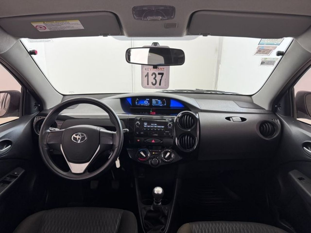 Toyota Etios Usado en Córdoba, deRuedas